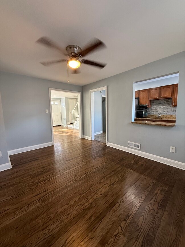 Building Photo - 613 S Beechfield Ave