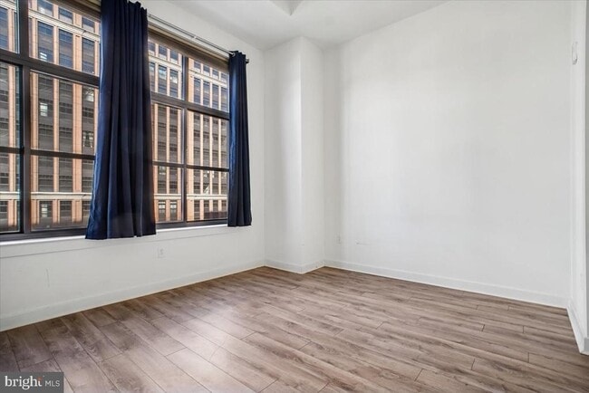 Building Photo - 460 New York Ave NW