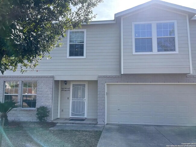 Building Photo - 9314 Magnolia Grove