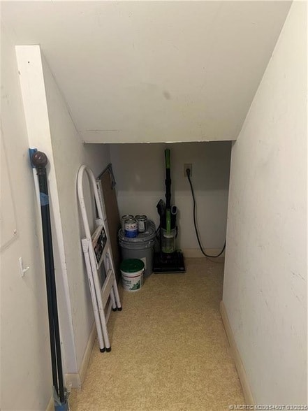 Building Photo - 3033 SW Sunset Trace Cir