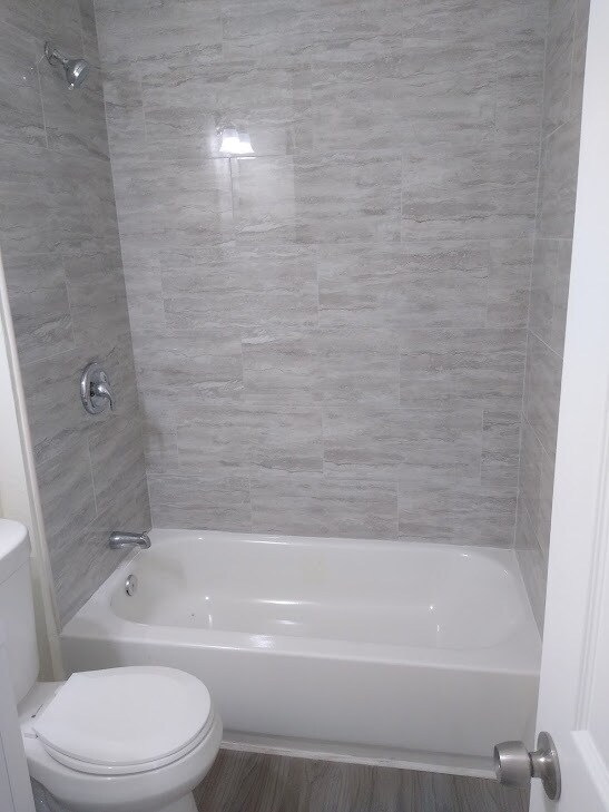 Building Photo - 907 Rugby St