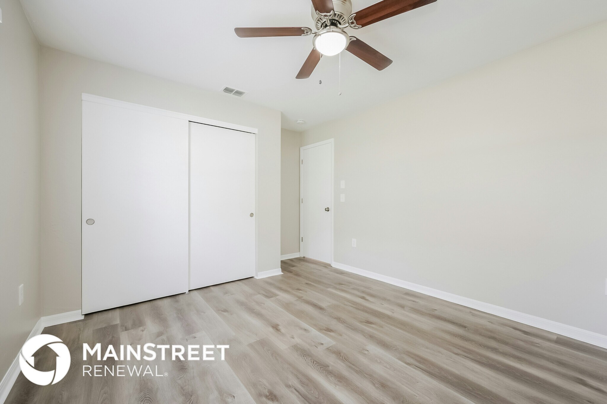 Building Photo - 2016 SE 9th Terrace