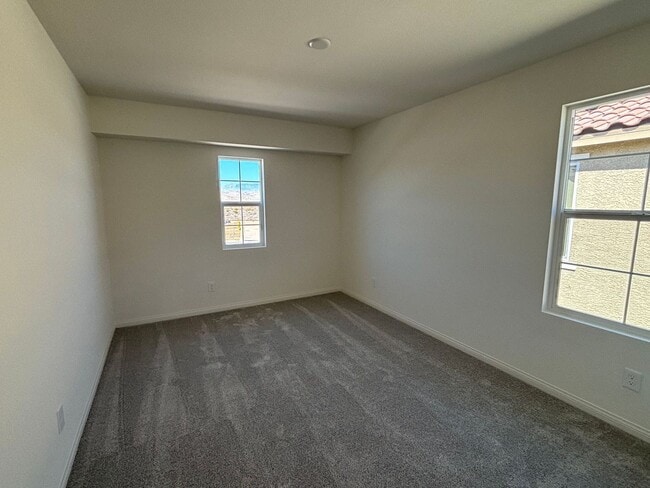 Building Photo - New Construction Beauty in Inspirada with 3 Bed 2.5 Bath, Loft & Open Layout