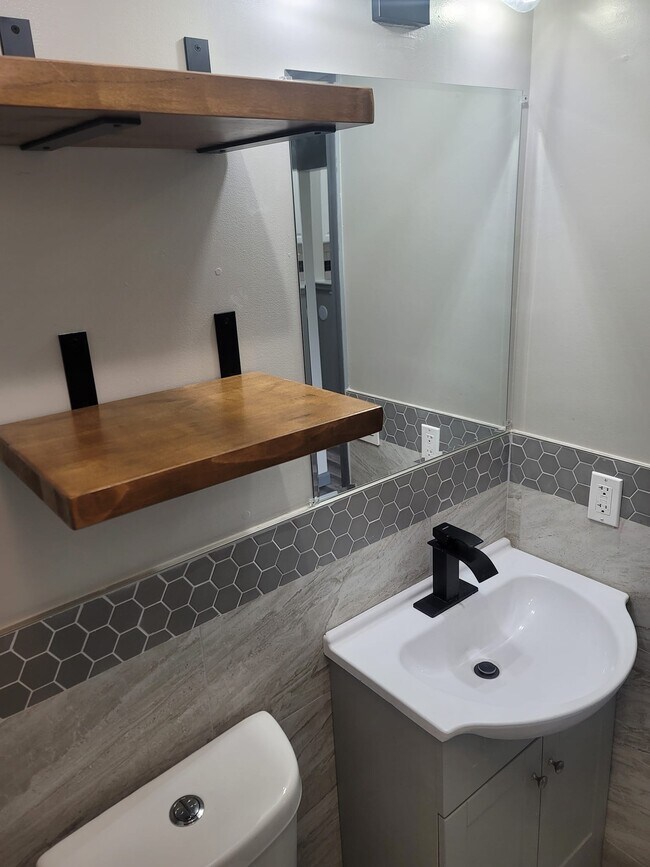 Building Photo - Soldoris