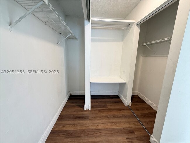 Building Photo - 21393 NE 8th Ct