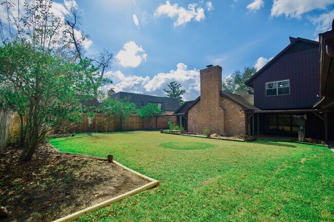 Building Photo - 3903 Kiamesha Dr