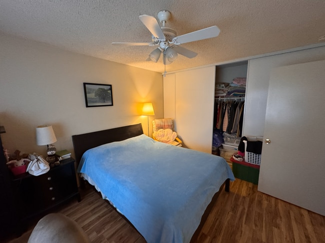 Building Photo - 8364 Summerdale Rd