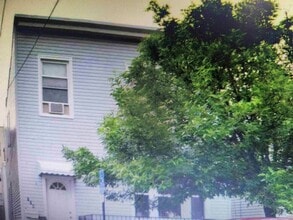 Building Photo - 124 69th St