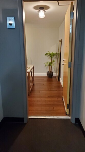 Building Photo - 1150 J St