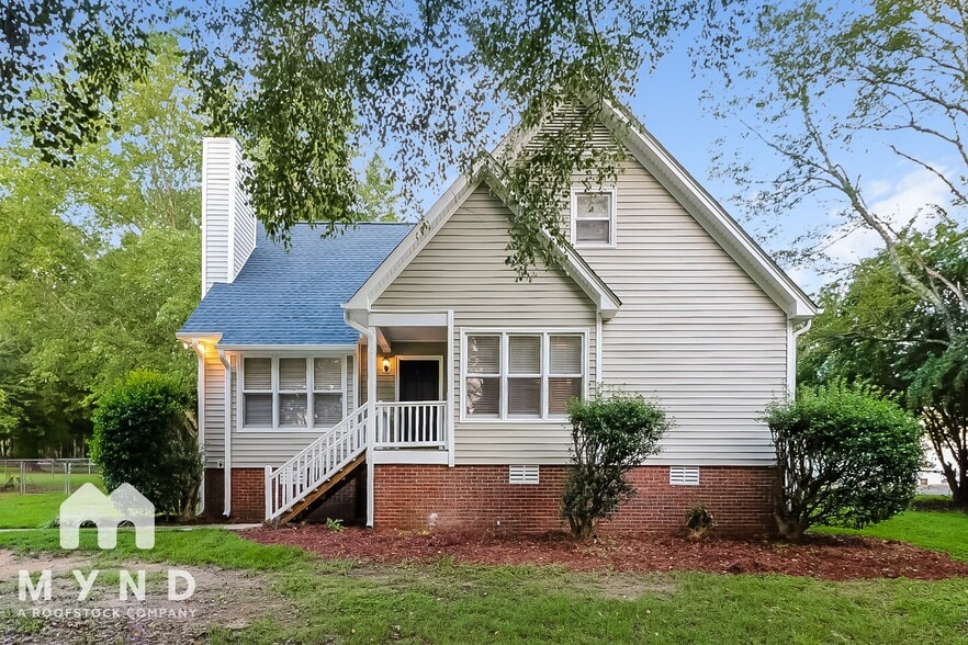 Primary Photo - 5037 Huntingcreek Dr