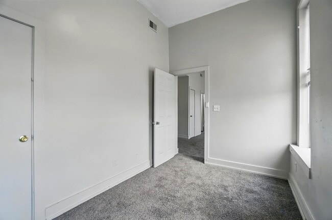 Building Photo - 3032 Colerain Ave