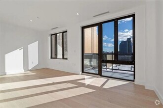 Building Photo - 0 bedroom in LONG ISLAND CITY NY 11101