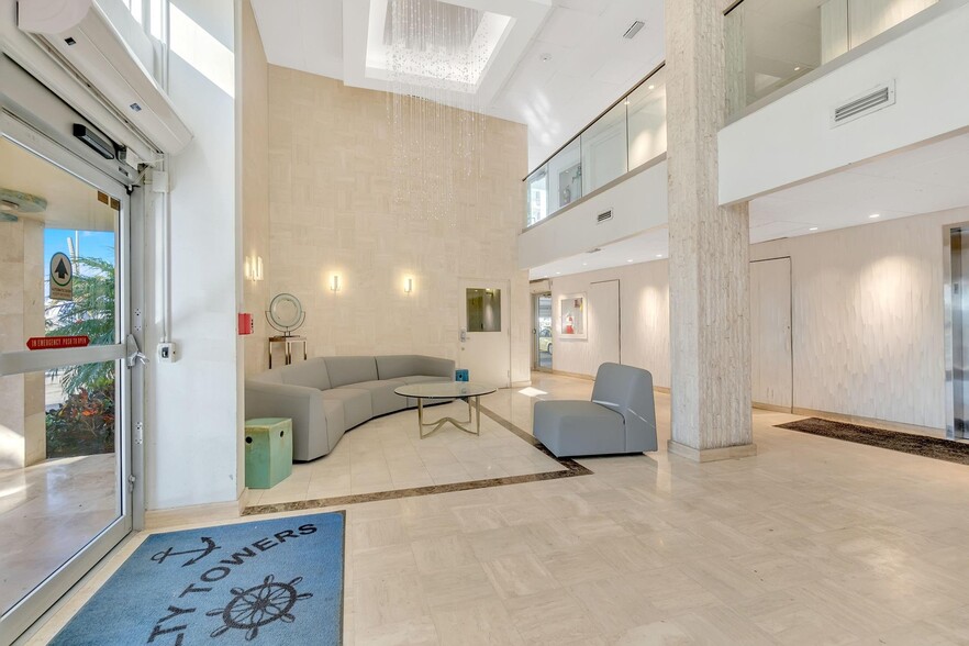 Building Photo - 750 N Ocean Blvd