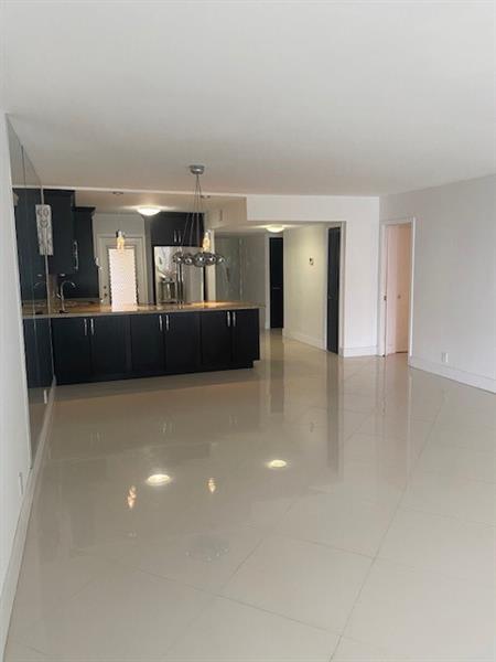 Building Photo - 3090 N Course Dr