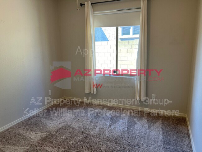 Building Photo - 2604 N Black Rock Rd