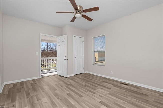 Building Photo - 926 W 26th St