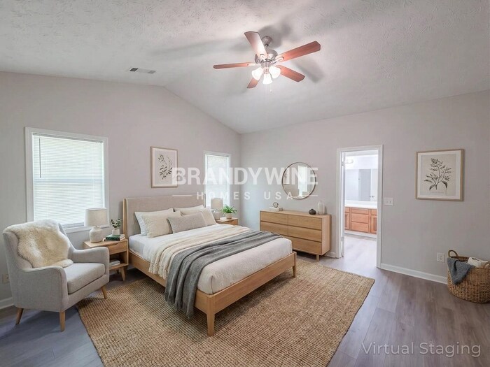 Building Photo - 5900 Homestead Cir