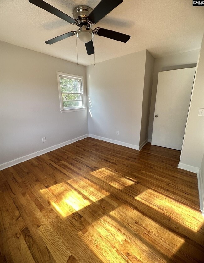 Building Photo - 5443 Oakcrest Rd