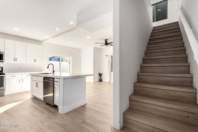 Building Photo - 3034 N 39th St