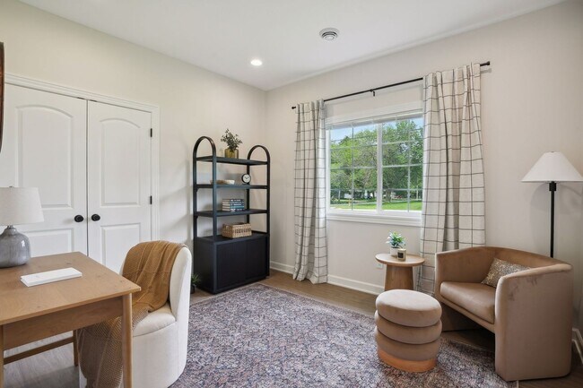 Building Photo - 3 Bedroom Twin Home With Extras