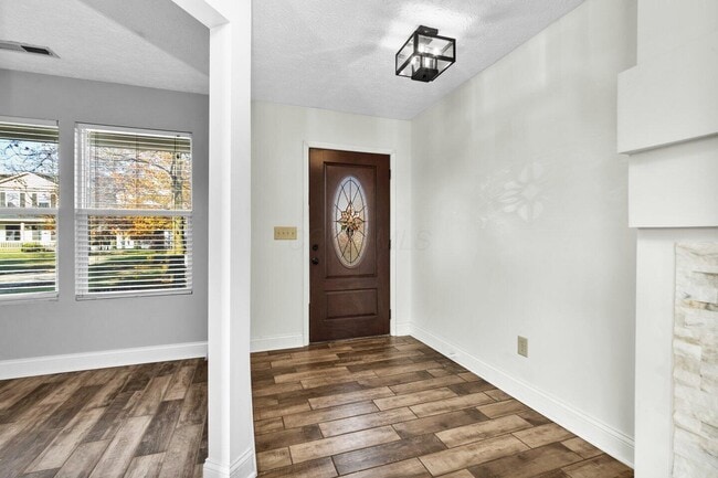 Building Photo - 7505 Hemrich Dr