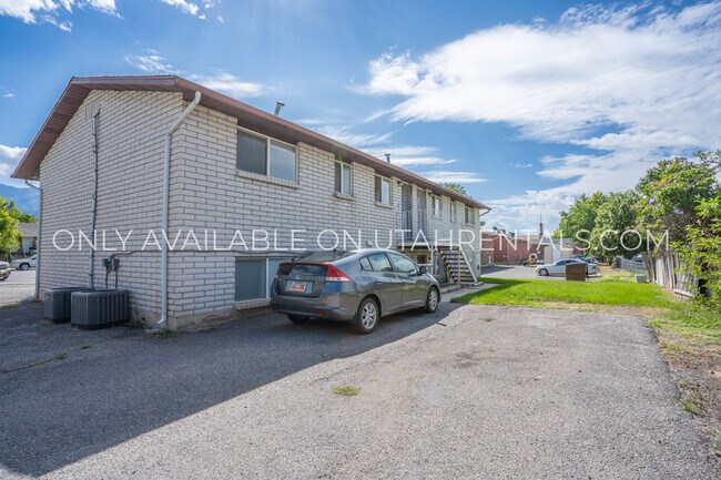 Building Photo - 1050 W 1050 S