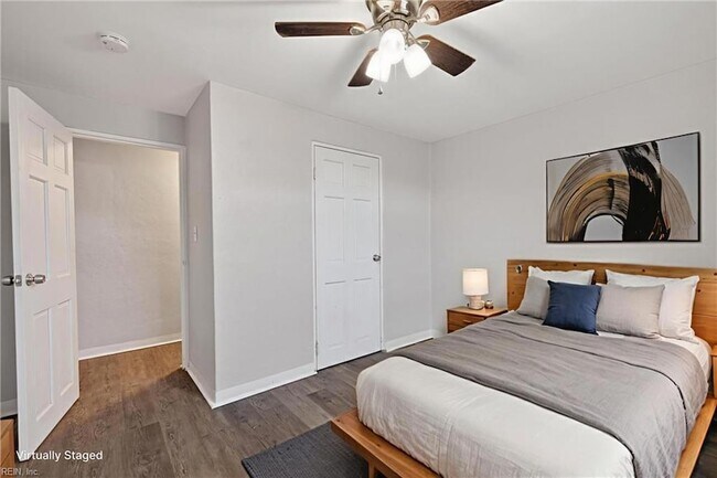 Building Photo - 315 15th St