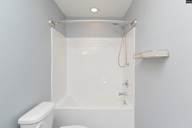 Building Photo - 728 Bustling Br Ln