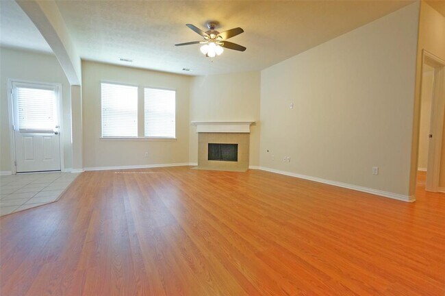 Building Photo - 24503 Hikers Bend Dr