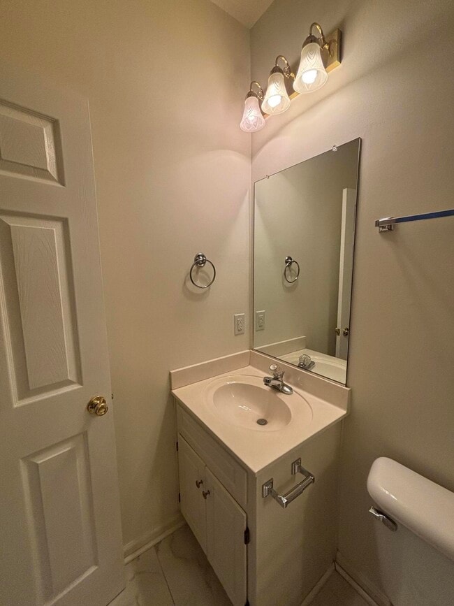 Building Photo - 181 Shelby Dr