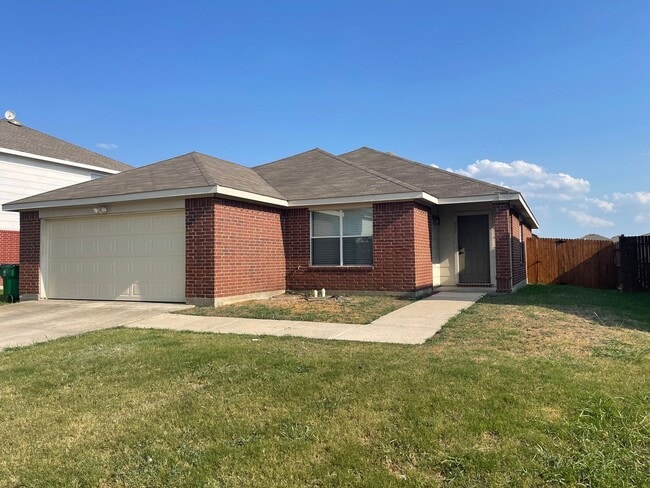 Building Photo - 531 Cantebury Park Ln
