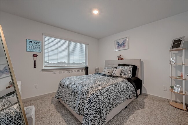 Building Photo - 6850 Amber Clf Ln