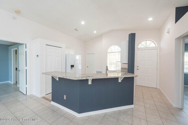 Building Photo - 7033 Hammock Trace Dr