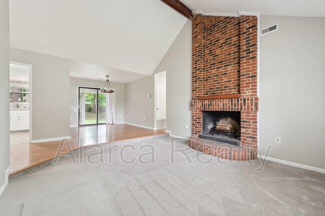 Building Photo - 1207Forest Wood Dr