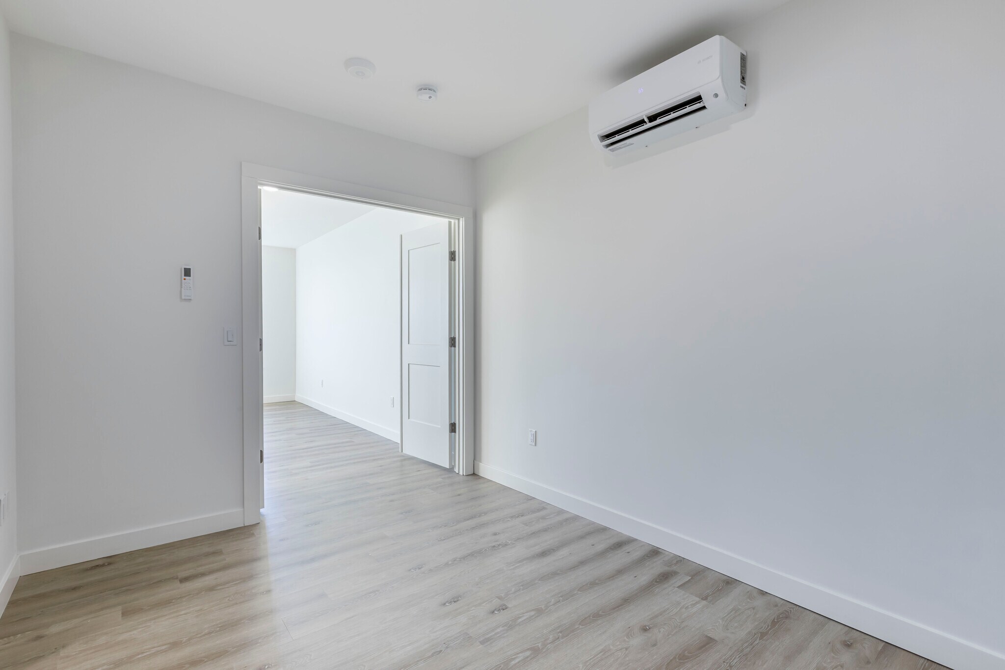 Building Photo - 319 Broadway