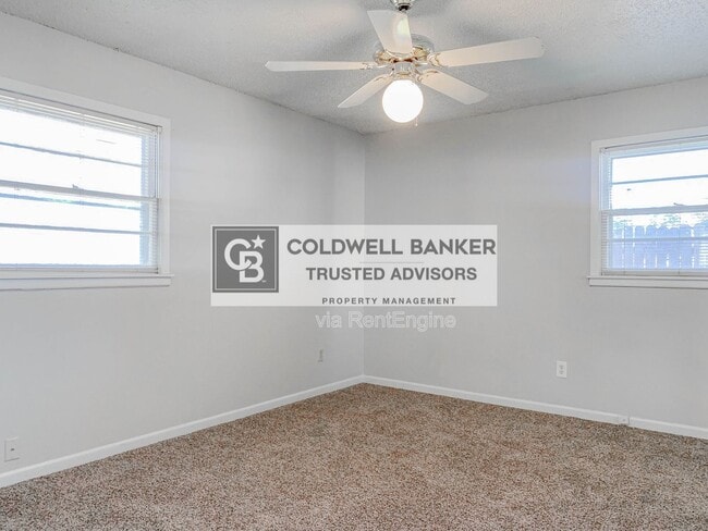 Building Photo - 4904 44th St