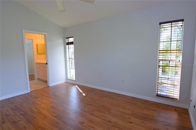 Building Photo - 8355 Glen Rose Way