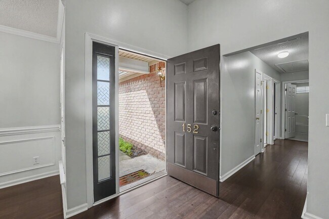 Building Photo - 152 Dovetail Crossing