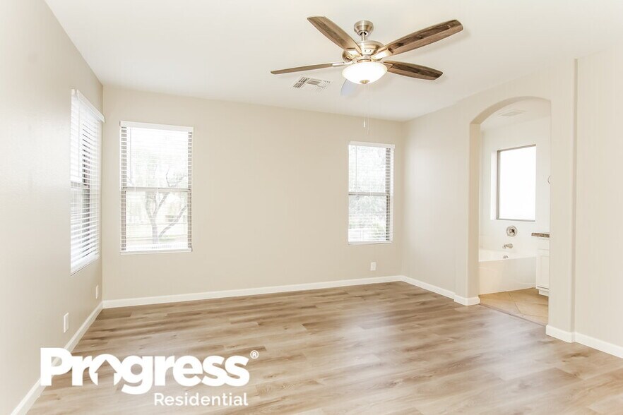 Building Photo - 17183 N 53rd Ave