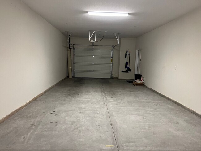 Building Photo - AFFINITY - SUMMERLIN West