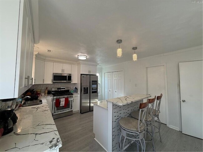 Building Photo - 2012 Springside Ct