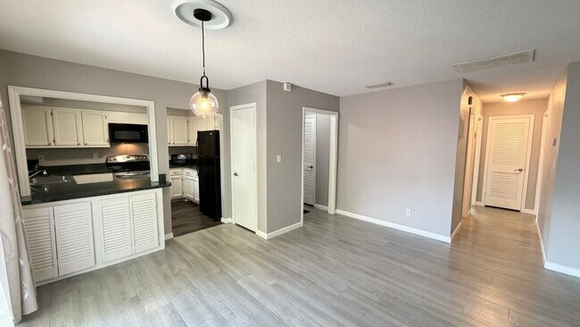 Building Photo - Timeless Charm Meets Modern Living — A 2BD/2BA Casselberry Gem You’ll Fall In Love With! WASHER &...