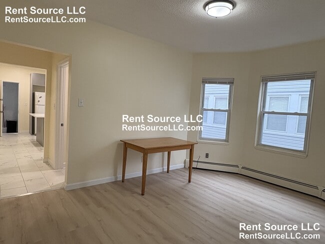 Building Photo - 17 A Benton Rd