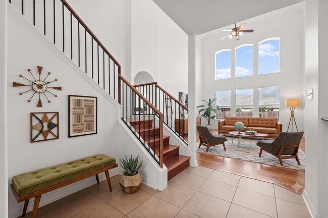 Building Photo - 3664 Rosalina Loop