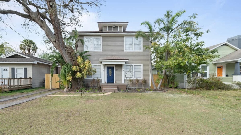 Building Photo - 307 W Haya St