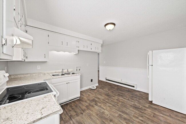 Building Photo - 110 Tandy Dr