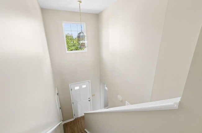 Building Photo - 4611 Thornoak Dr