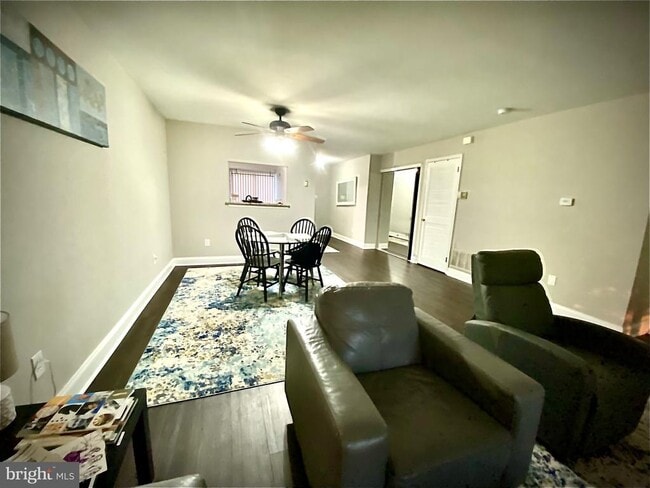 Building Photo - 803 Chesterwood Ct