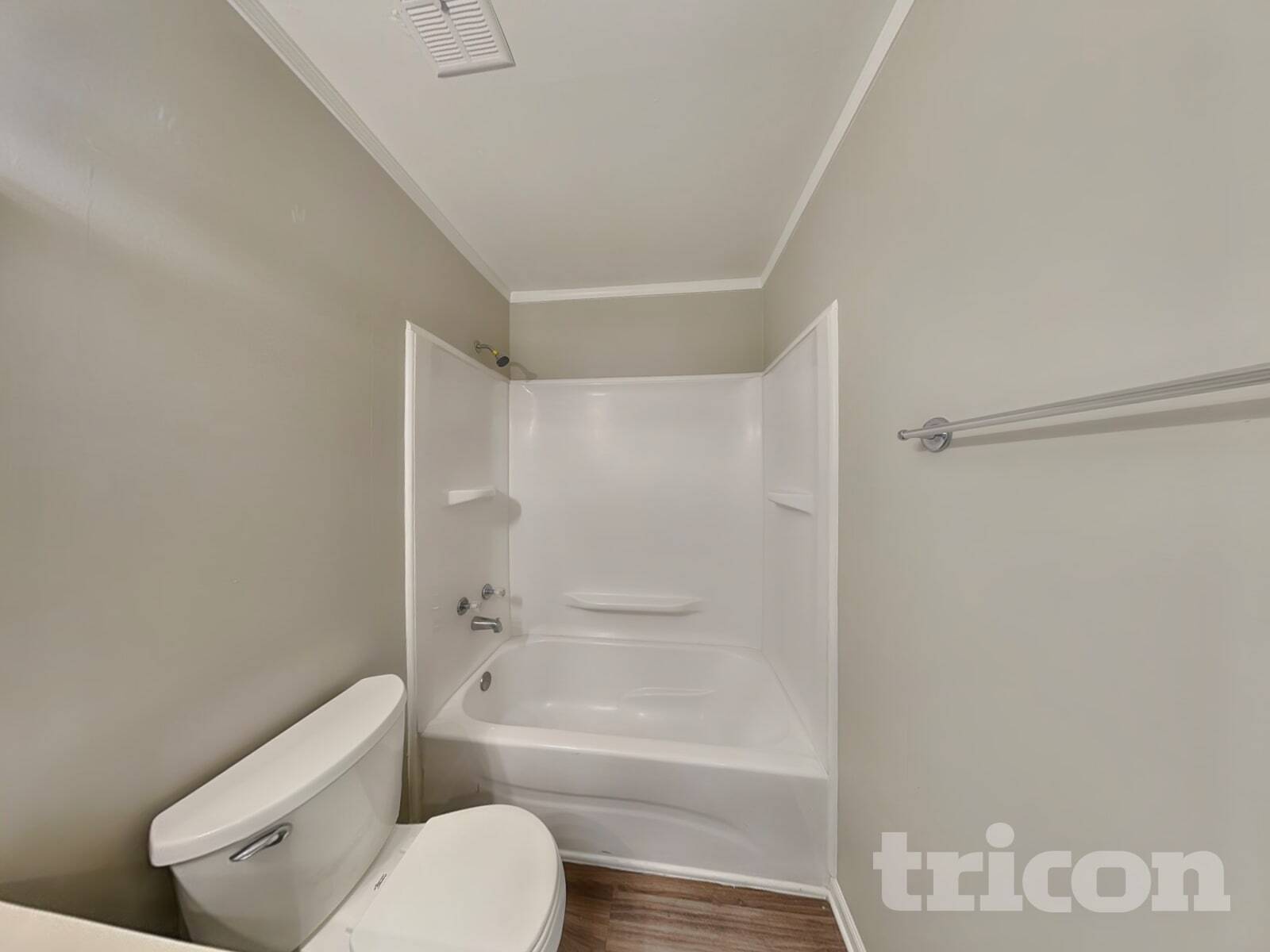 Building Photo - 812 N Royal Tower Dr