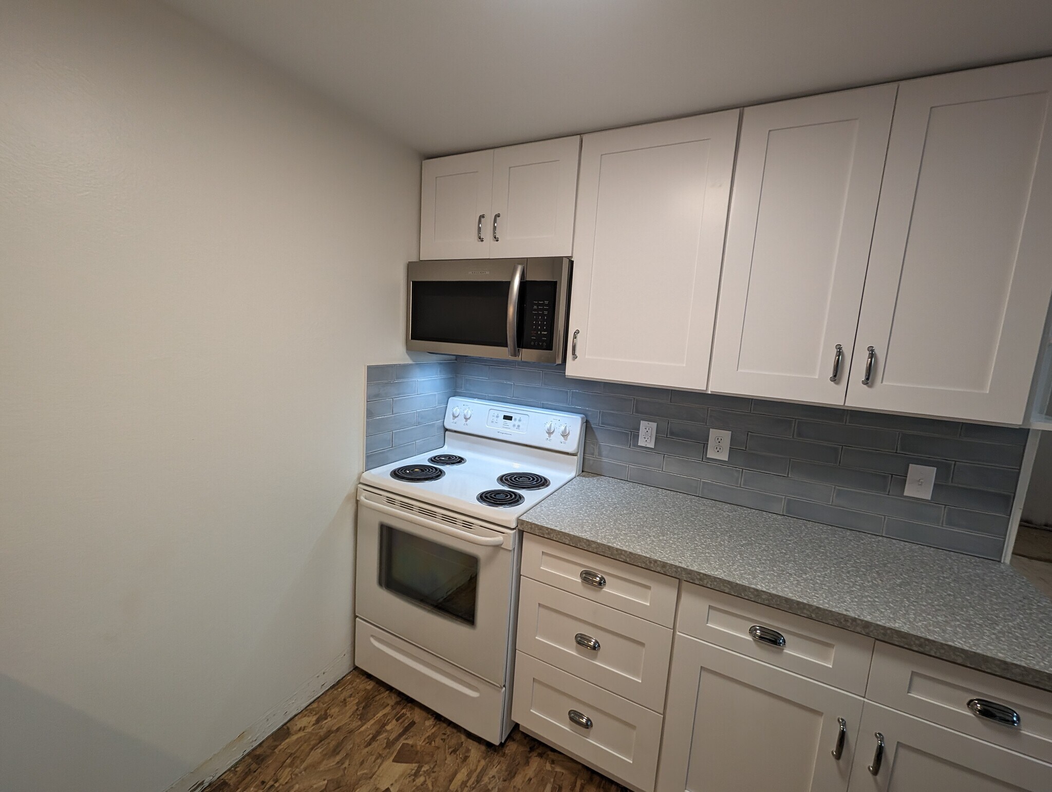 Kitchen - 5028 SE Hawthorne Blvd